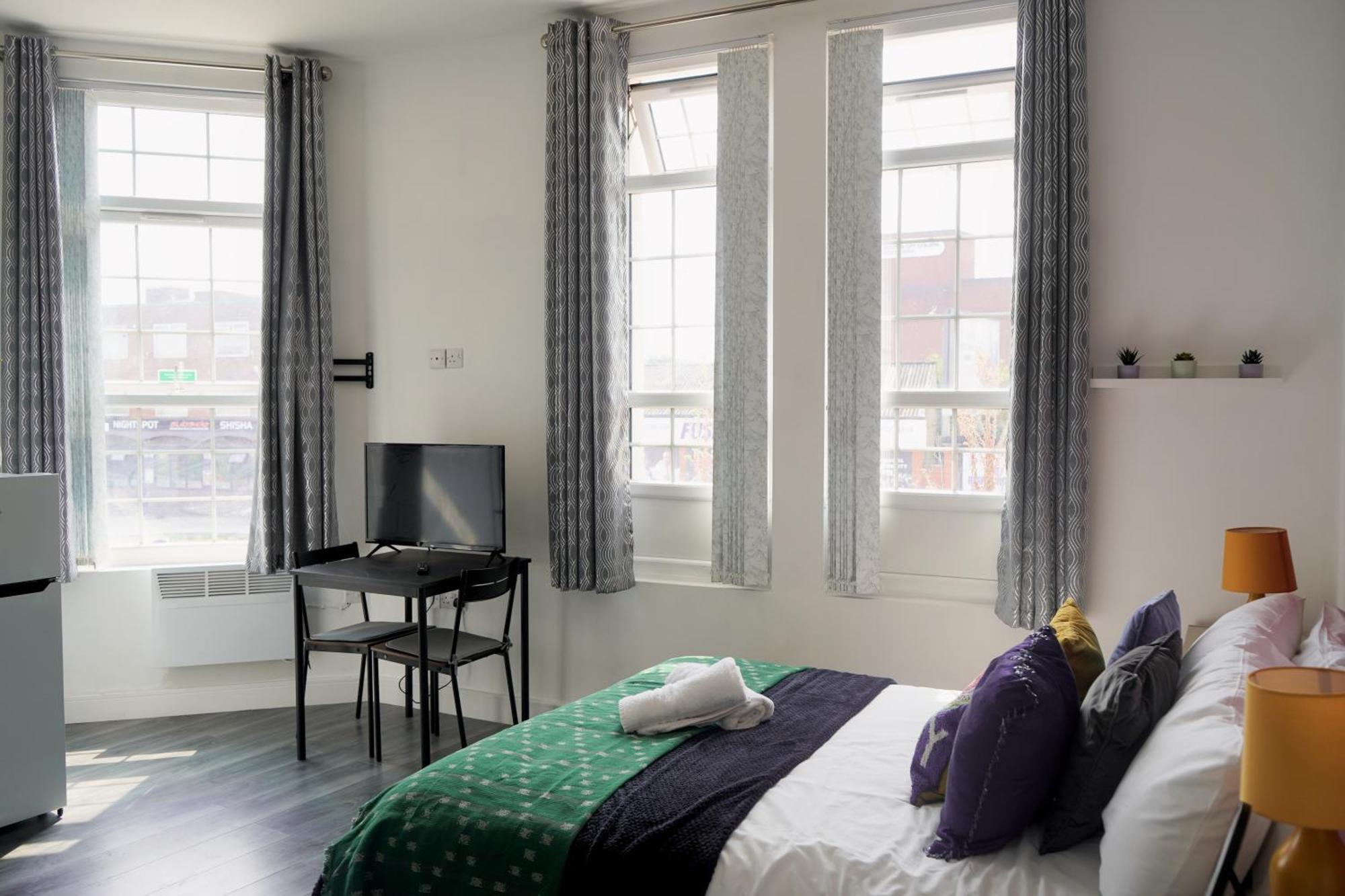 Bright And Spacious Studio In Central Birmingam Exterior foto